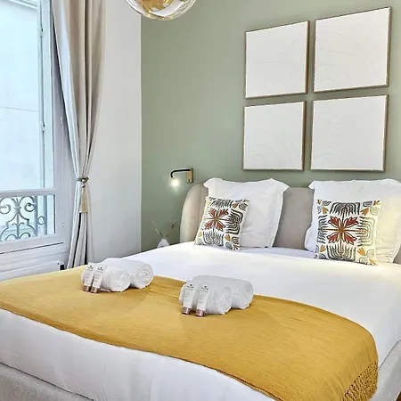 1558 Monceau Luxurious Paradise Retreat *