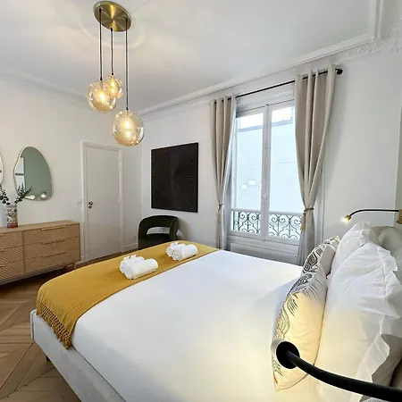 Apartment 1558 Monceau Luxurious Paradise Retreat