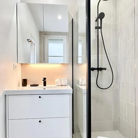 Apartment 1558 Monceau Luxurious Paradise Retreat