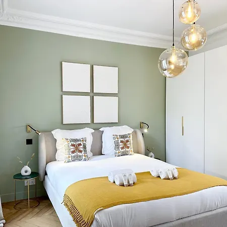Apartment 1558 Monceau Luxurious Paradise Retreat Paris