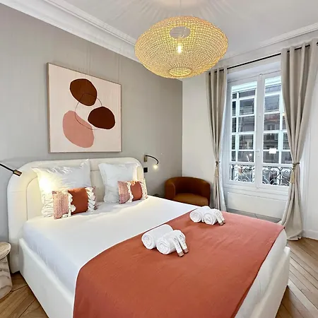 1558 Monceau Luxurious Paradise Retreat *