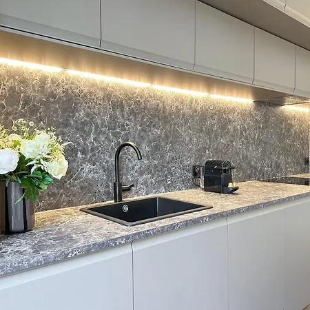 Apartment 1558 Monceau Luxurious Paradise Retreat